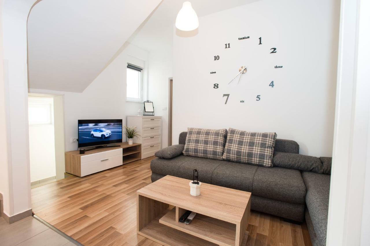Apartments Omorfia Kraljevica Eksteriør billede