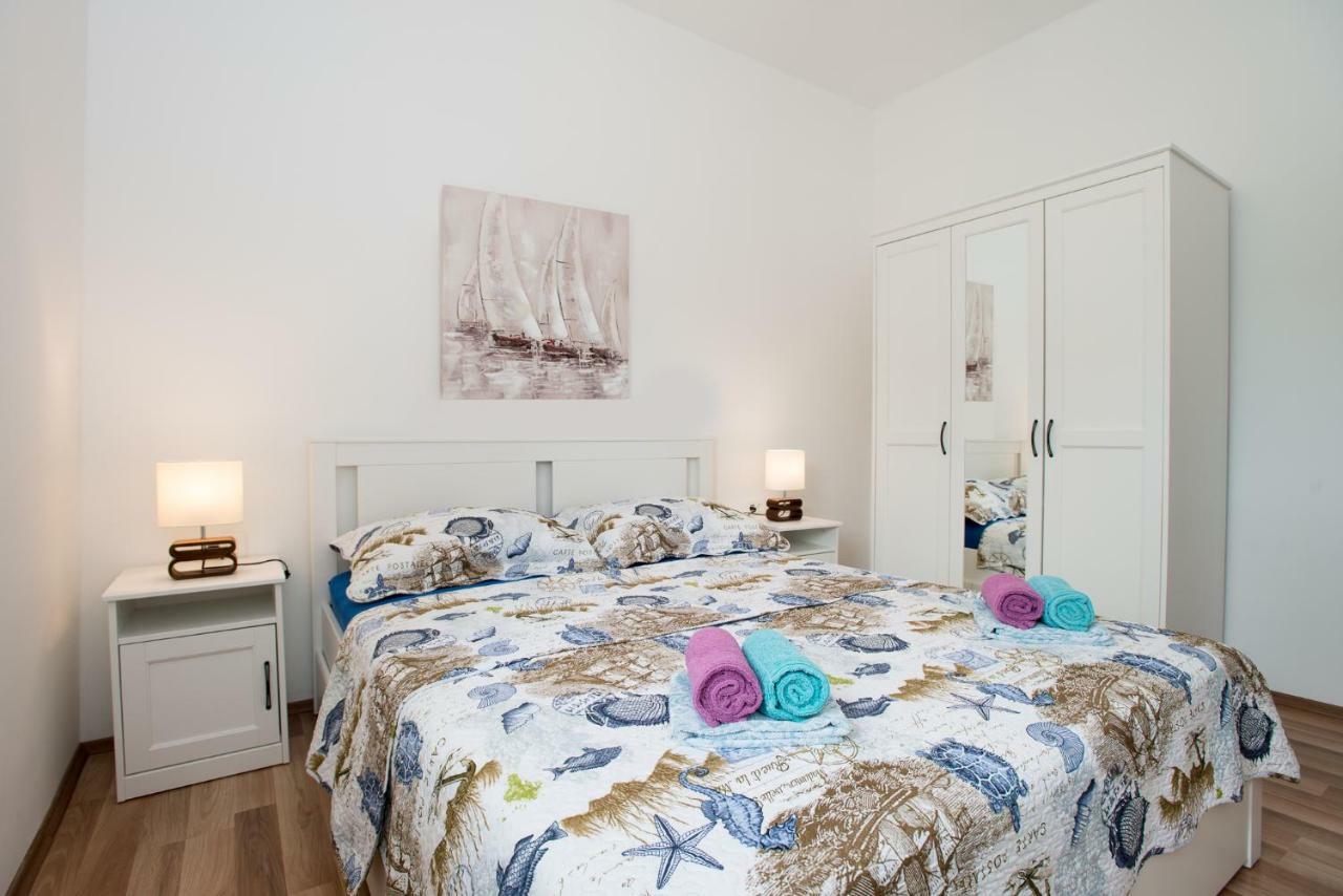 Apartments Omorfia Kraljevica Eksteriør billede